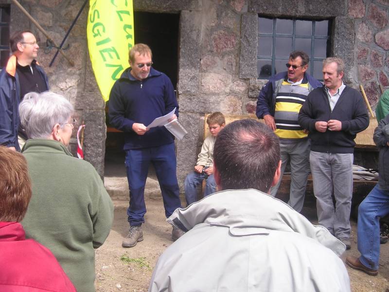 avec les officiels.JPG